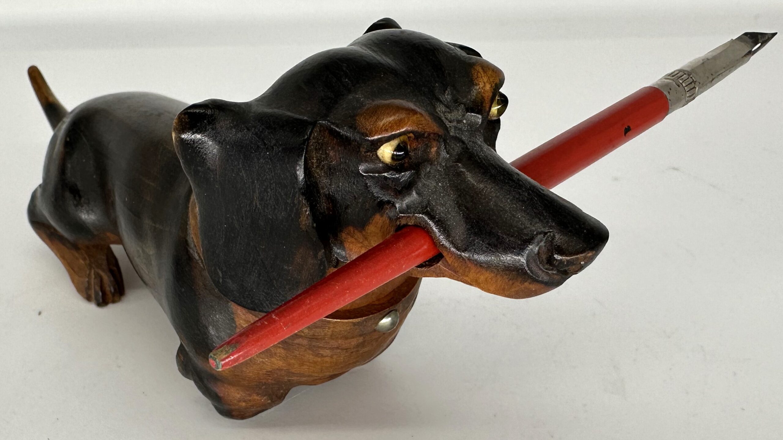 Dog – Hand-carved Dachshund