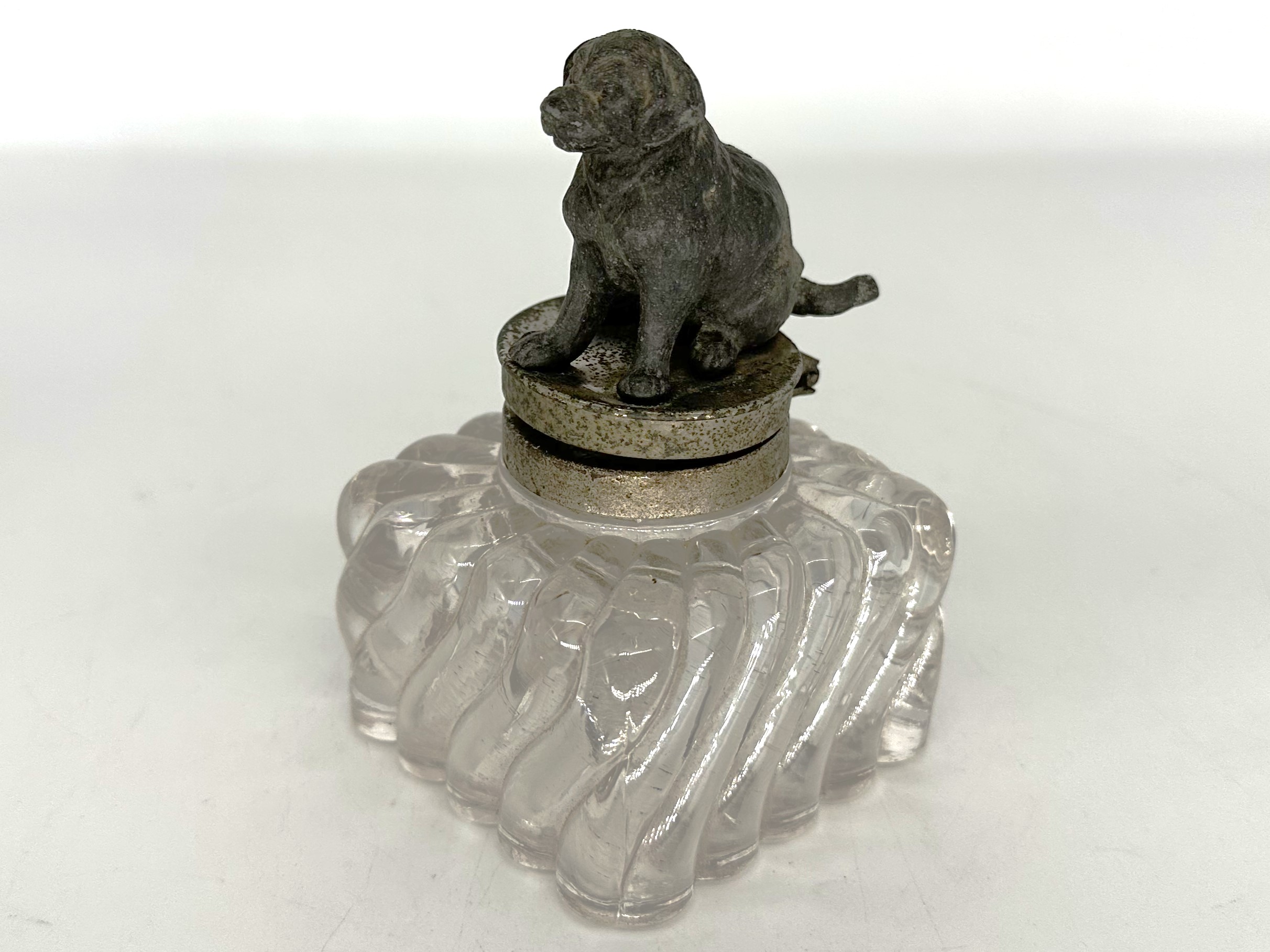 Dog – Glass Inkwell with Dog Lid