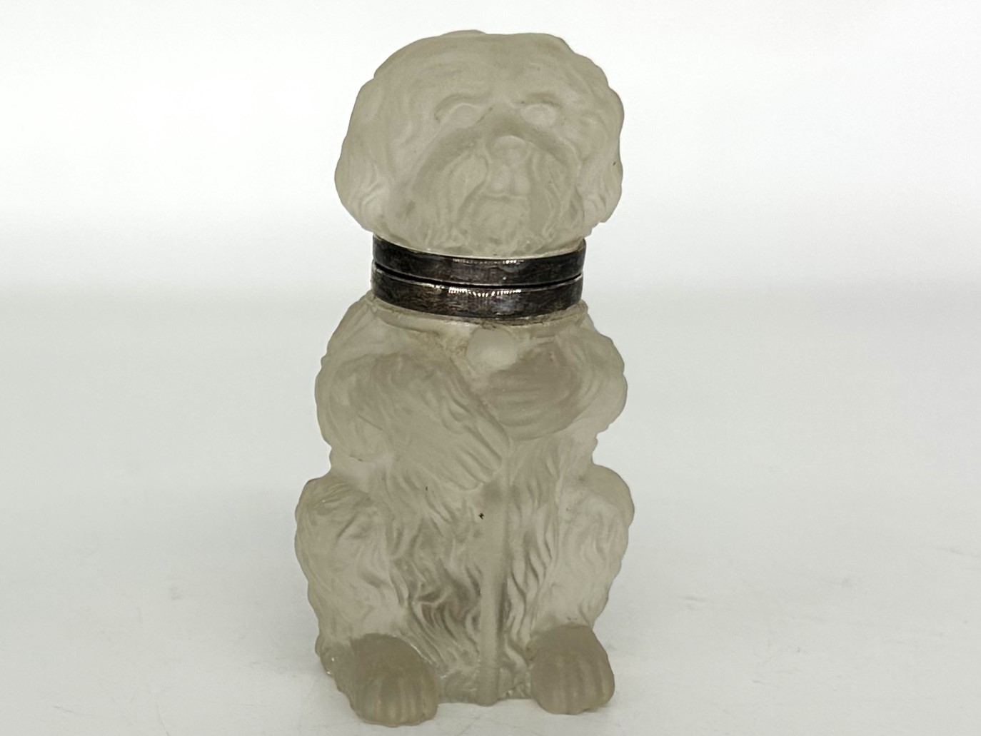 Dog – Glass Spaniel with Cane