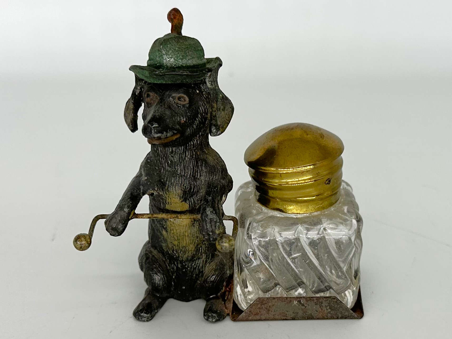 Dog – Standing Dachshund