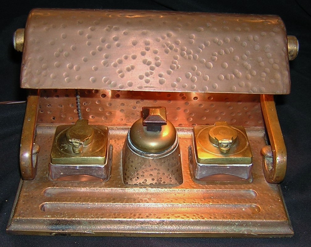 Canadian Pacific Railway (CPR) Train Station Lamp with Inkwells