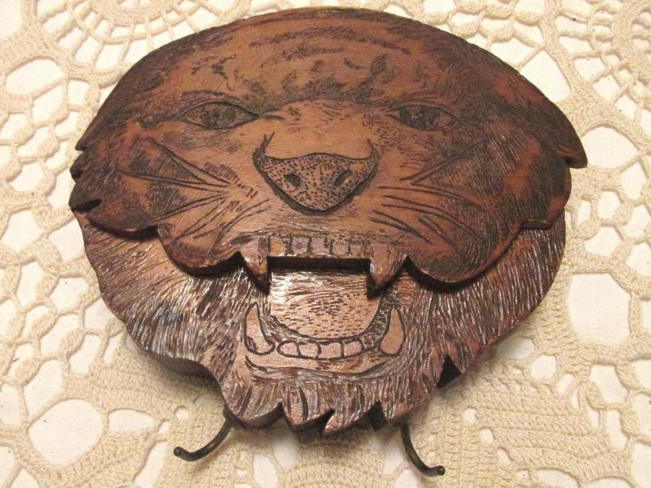 Lion or Tiger – Pyro Art