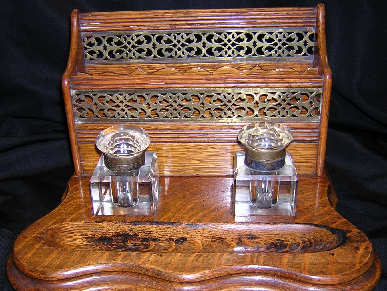 Oak Inkstand – Desk Tidy