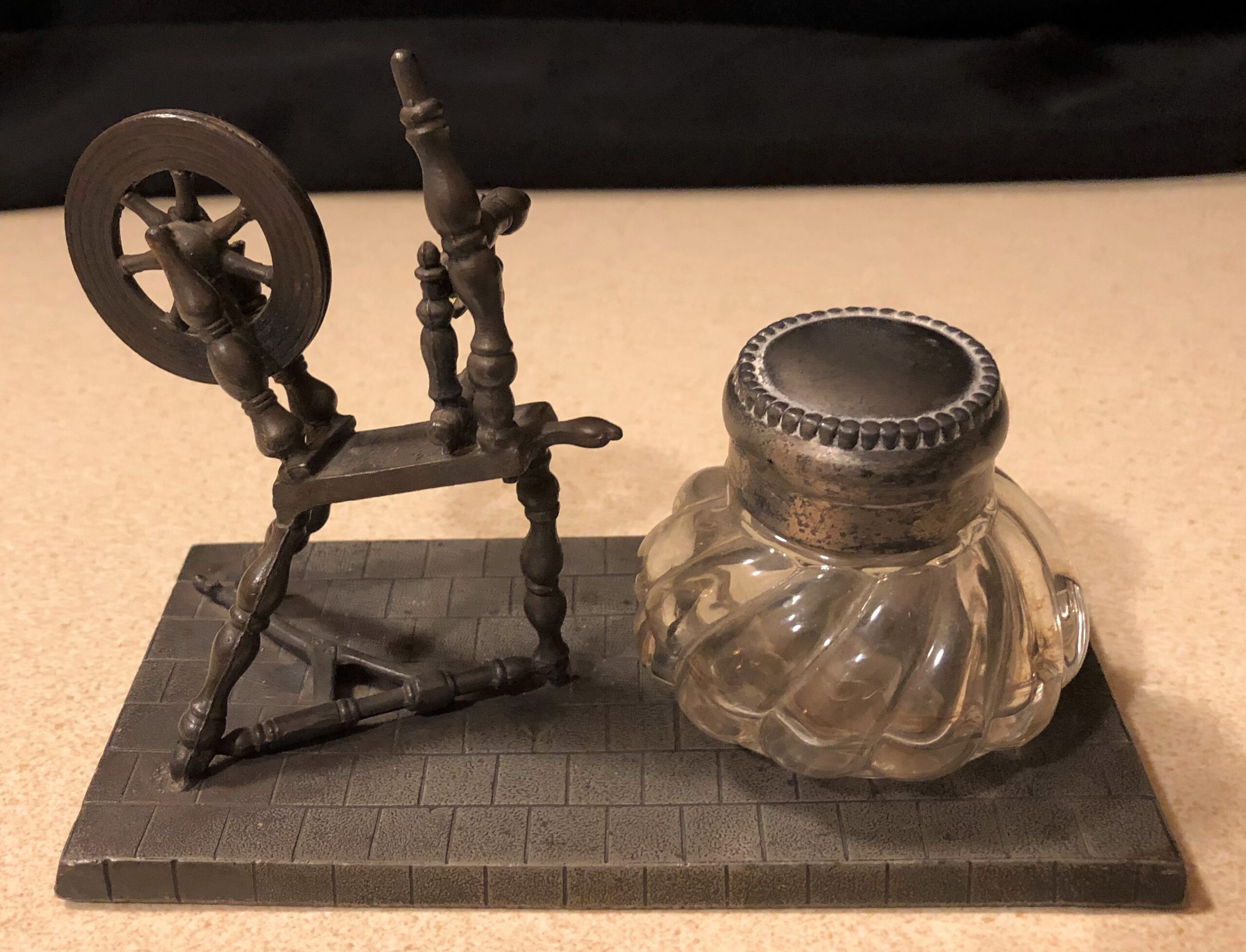 Spinning Wheel Inkstand