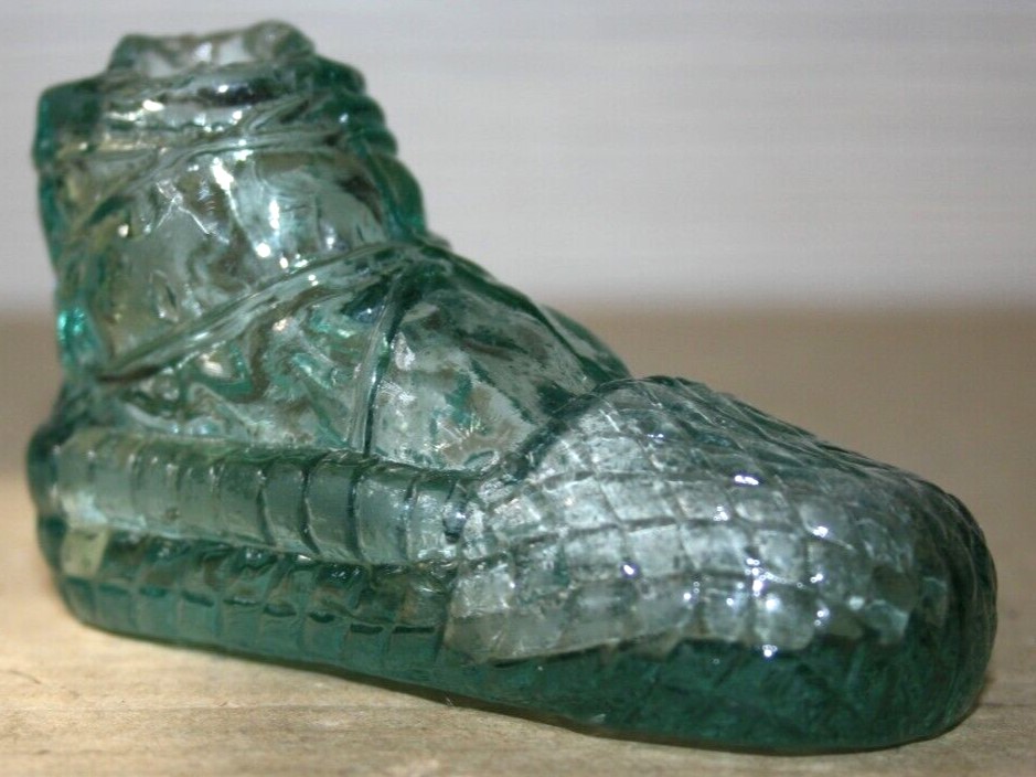 Bast Shoe Ink Bottle – Russian