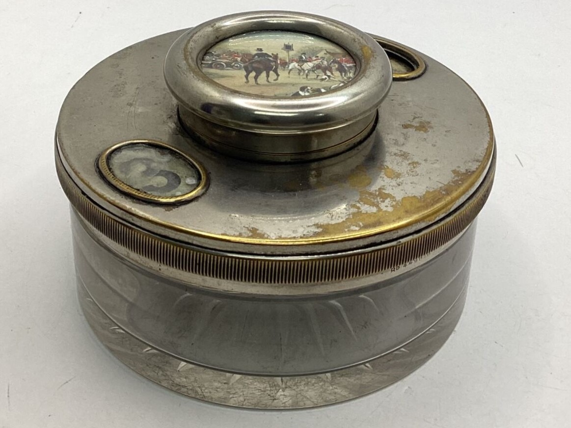 Inkwell with Day of the Month