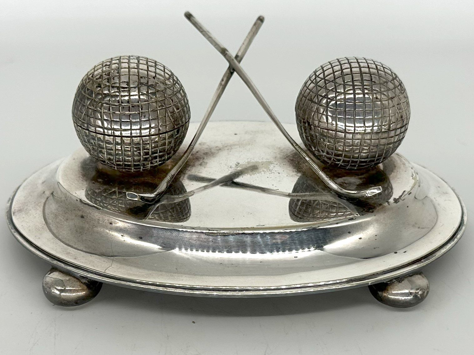 Golf Balls and Clubs Inkstand