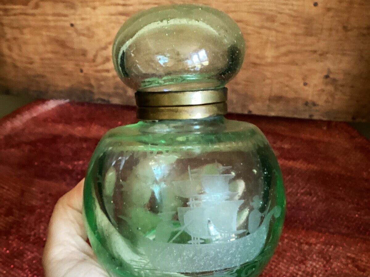Green Bubble Glass Inkwell