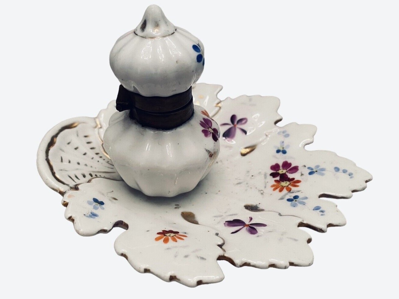 Porcelain White Leaf Inkwell