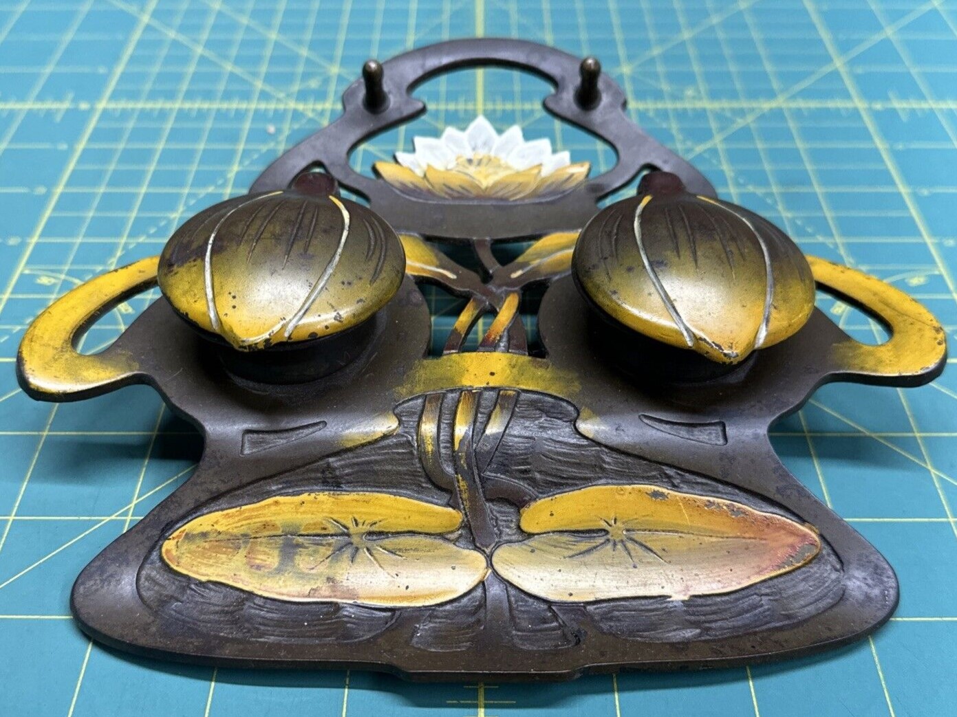 Art Nouveau Water Lilies
