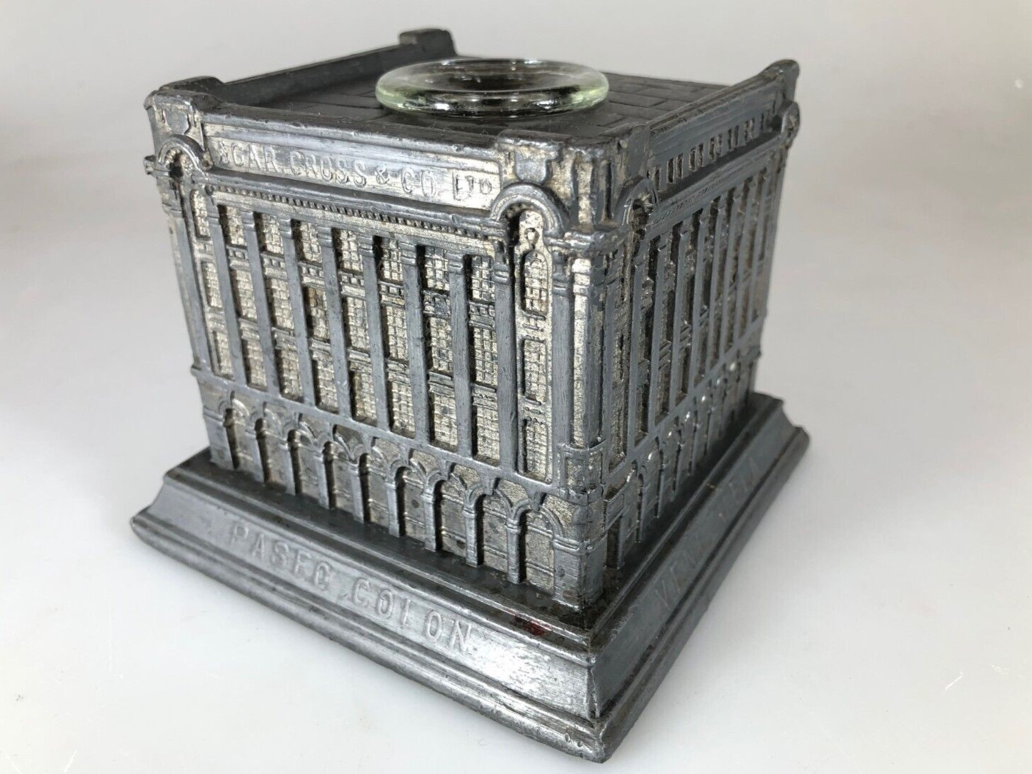 Agar-Cross Building Replica