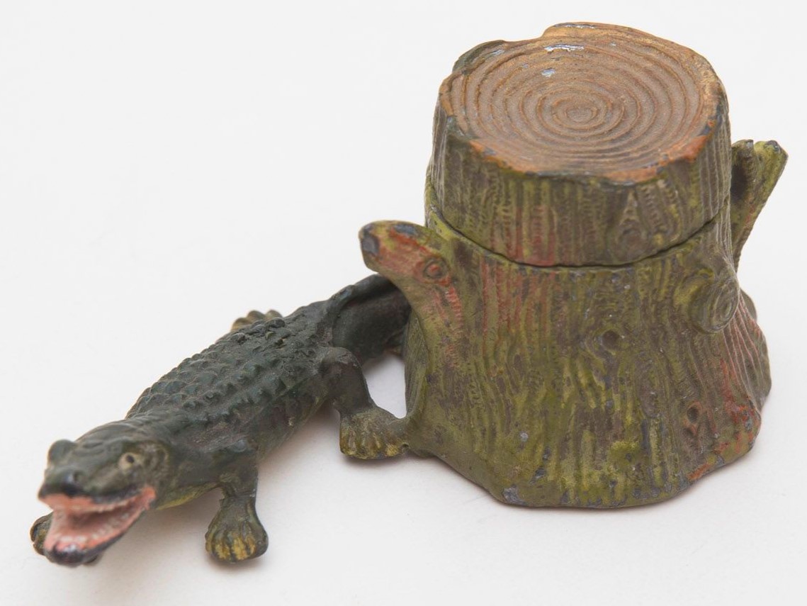 Alligator Next to Tree Stump