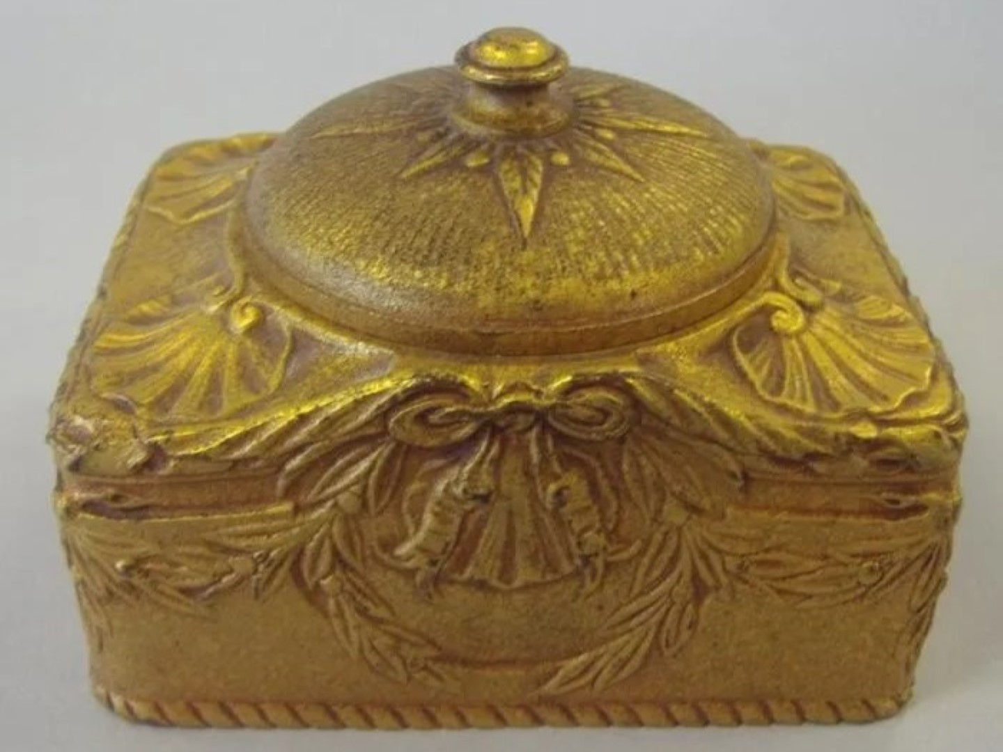 Tiffany Studios Louis XVI Pattern #1821, #1825, #1827