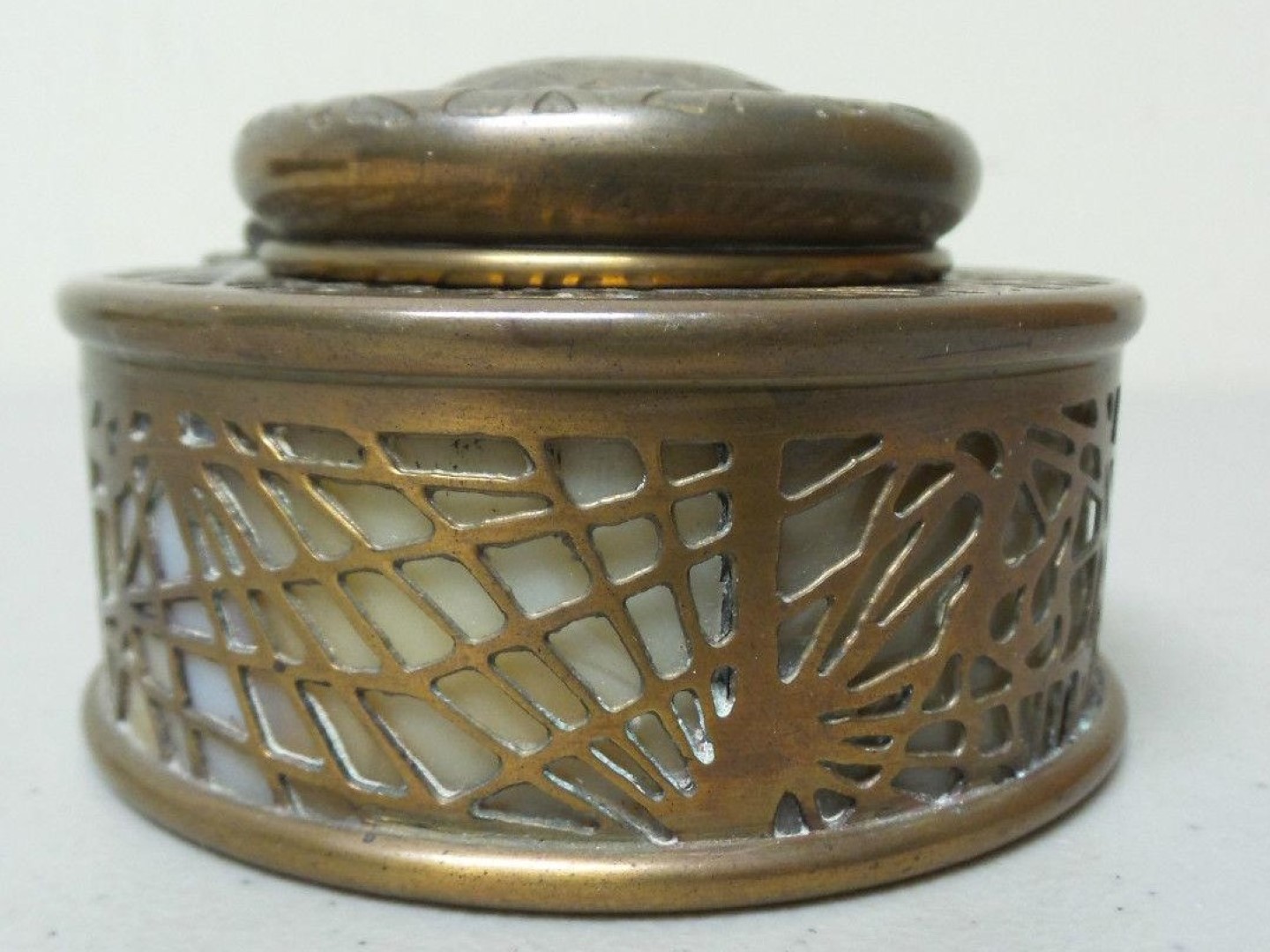 Tiffany Inkwell (Round) Pine Needle Patterns #846, #847