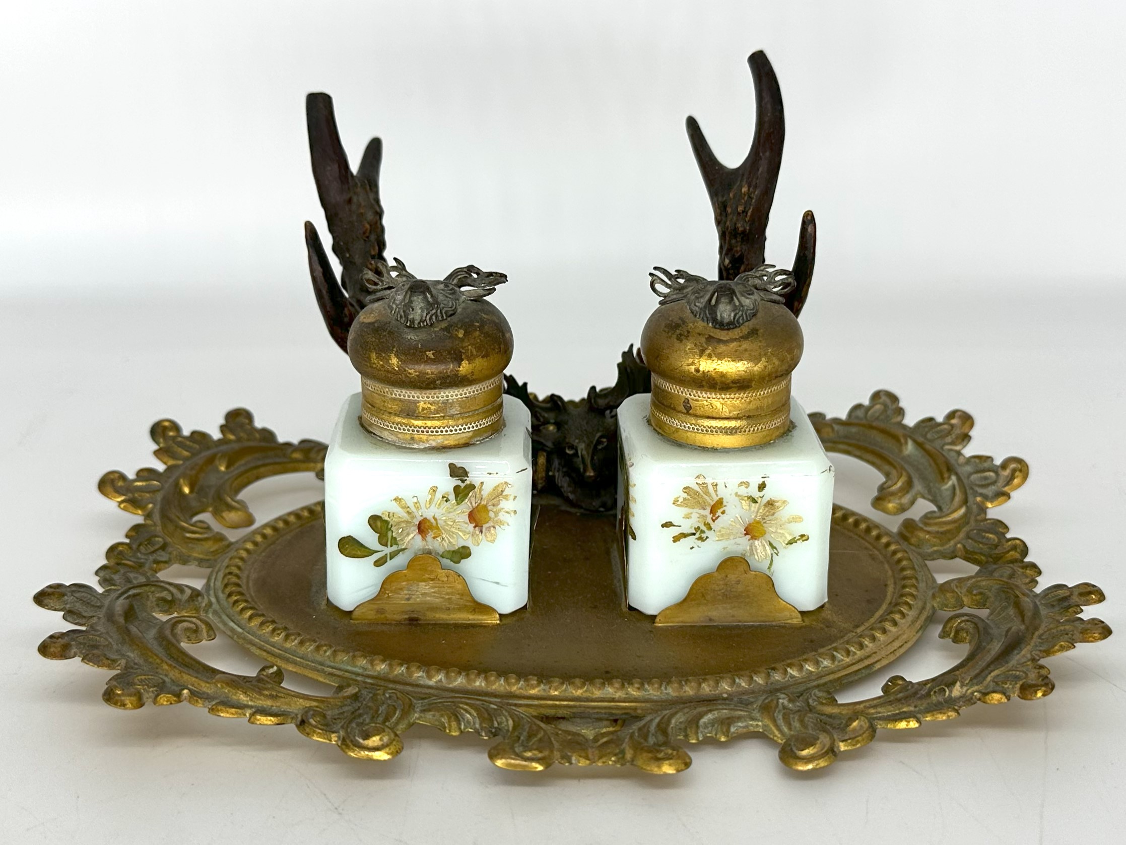 Stag Heads – Antler Pen Holder
