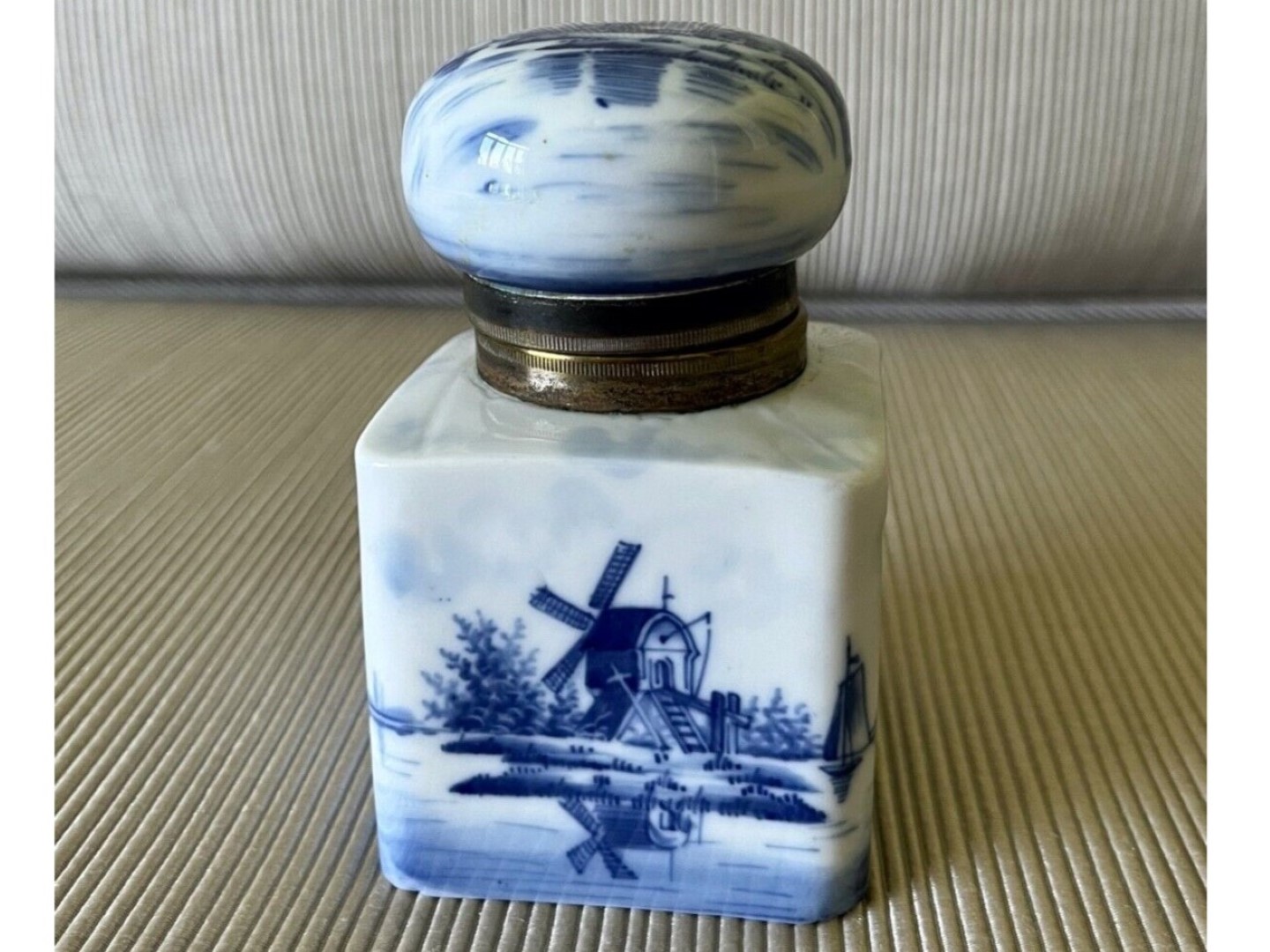 Delft Porcelain Inkwell