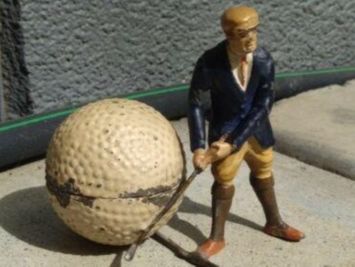 Painted Lead Golfer