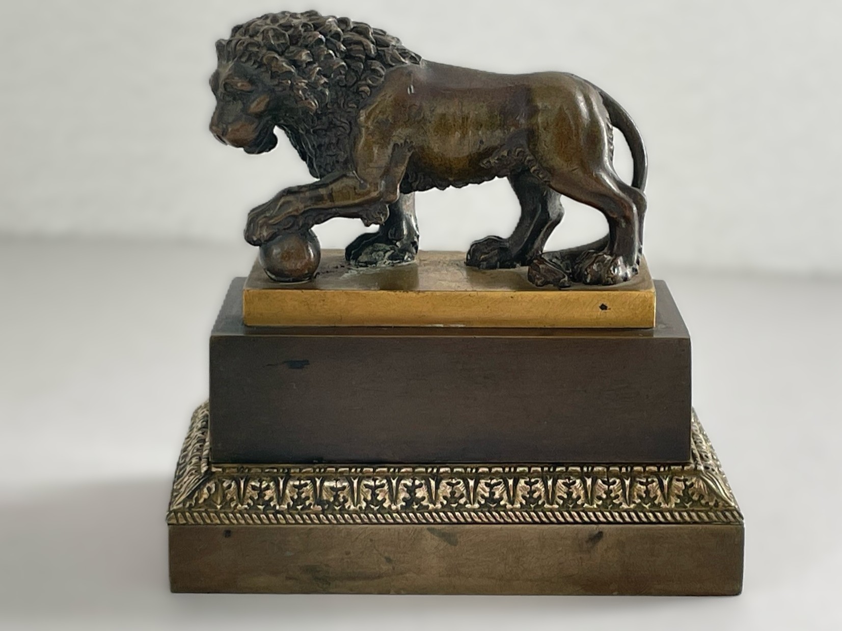 Bronze Medici Lion Inkstand
