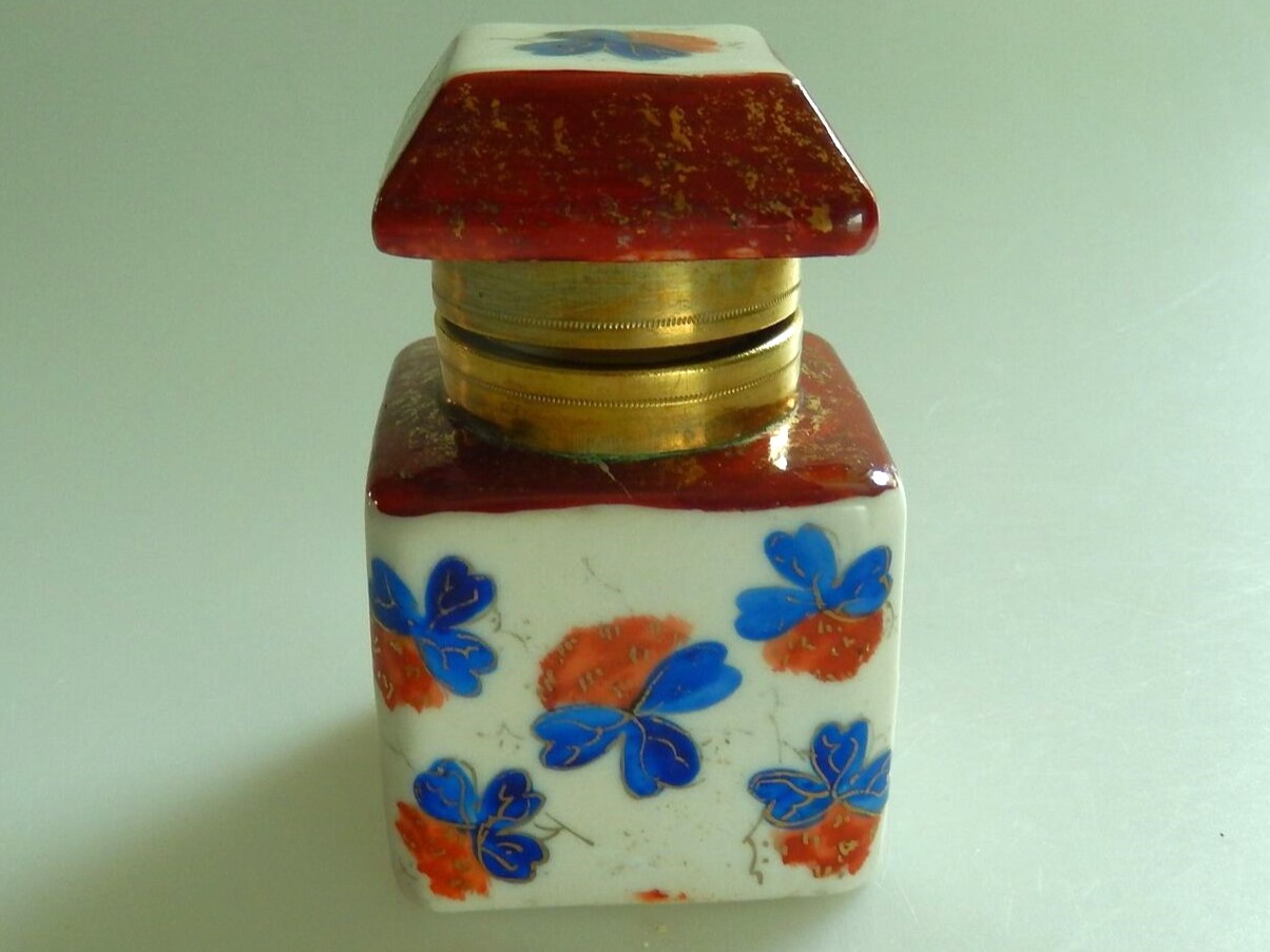 Porcelain Inkwell – Oriental Florals