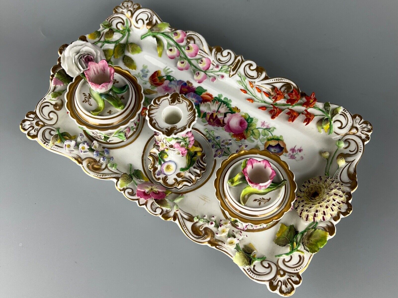 Chamberlain Worcester Porcelain Inkstand