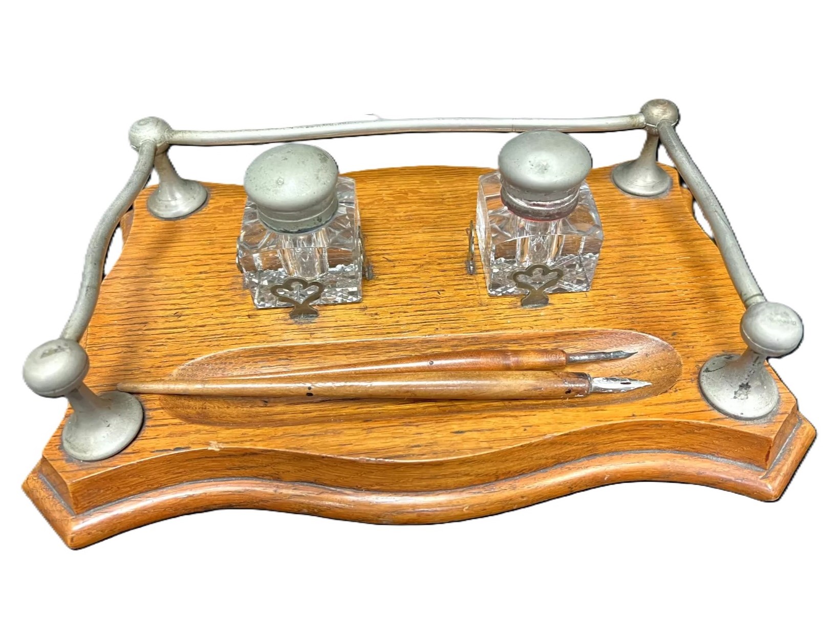 Double Inkstand with a Wooden Base