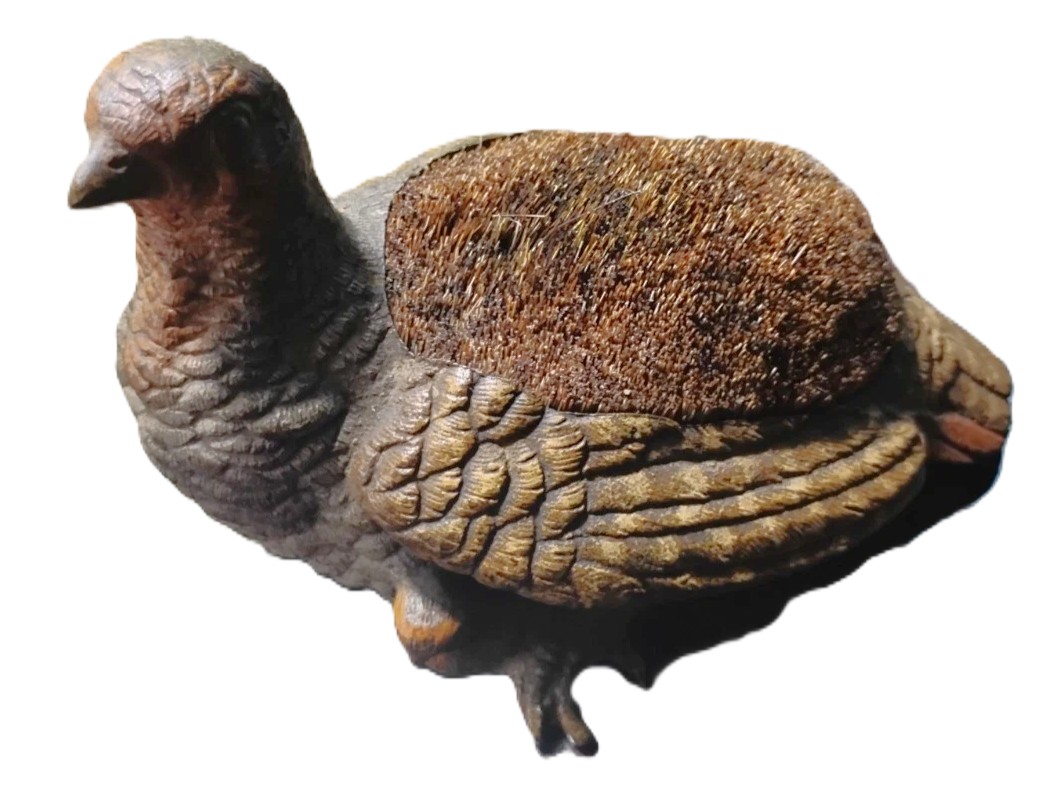 Hen and Chick – Bronze Pen Wipe