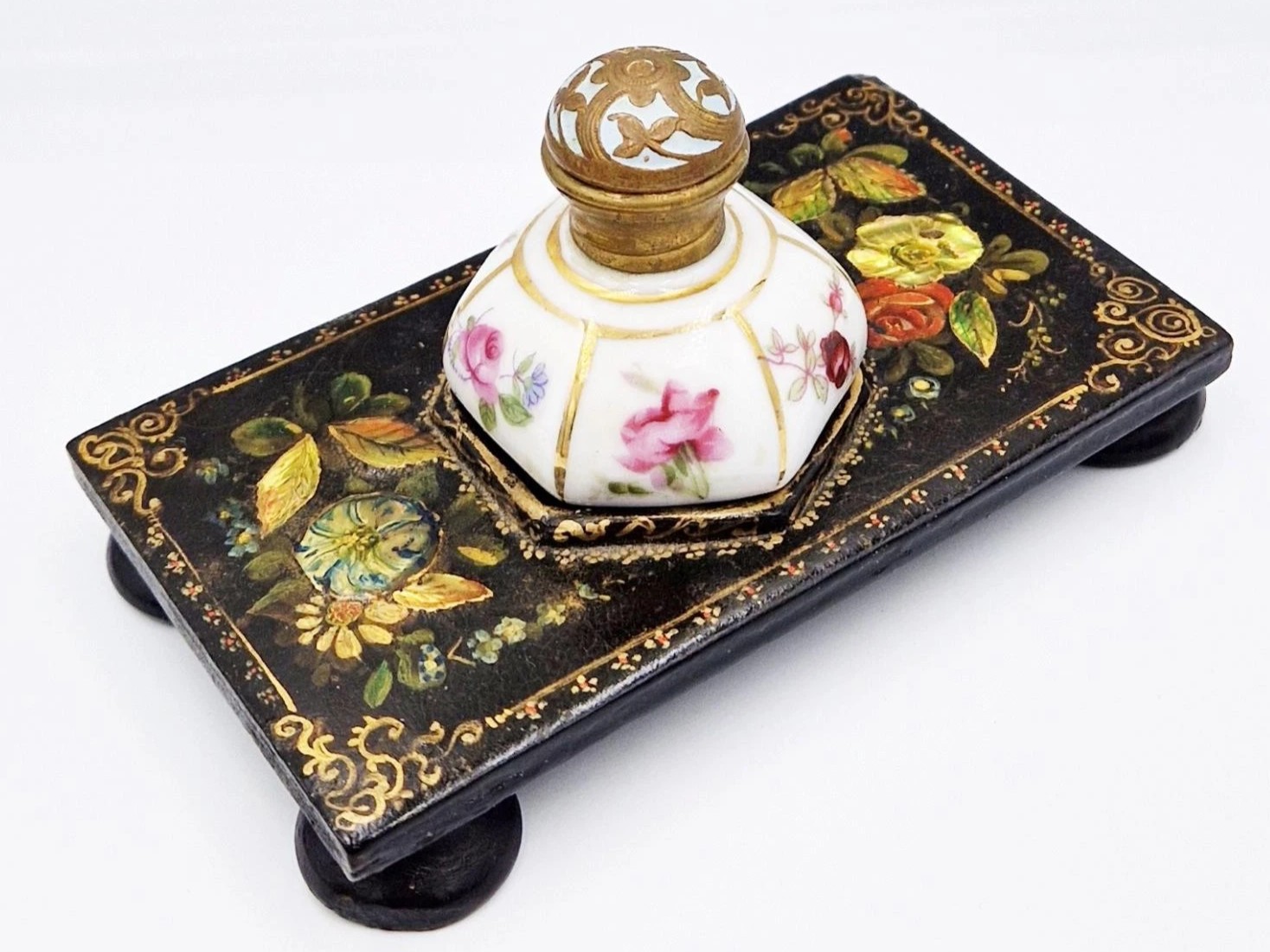 Lacquered Inkstand with Old Paris Porcelain Inkwell
