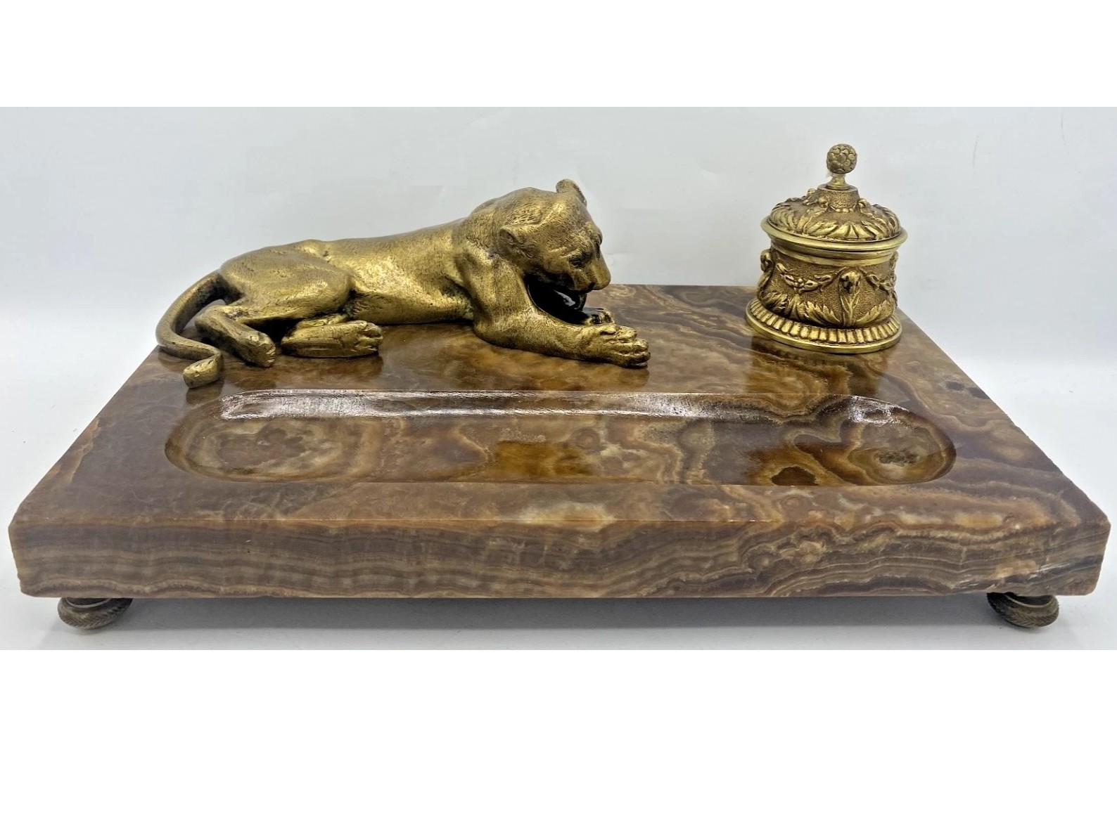 Marble Inkstand with Gilded Bronze Lioness