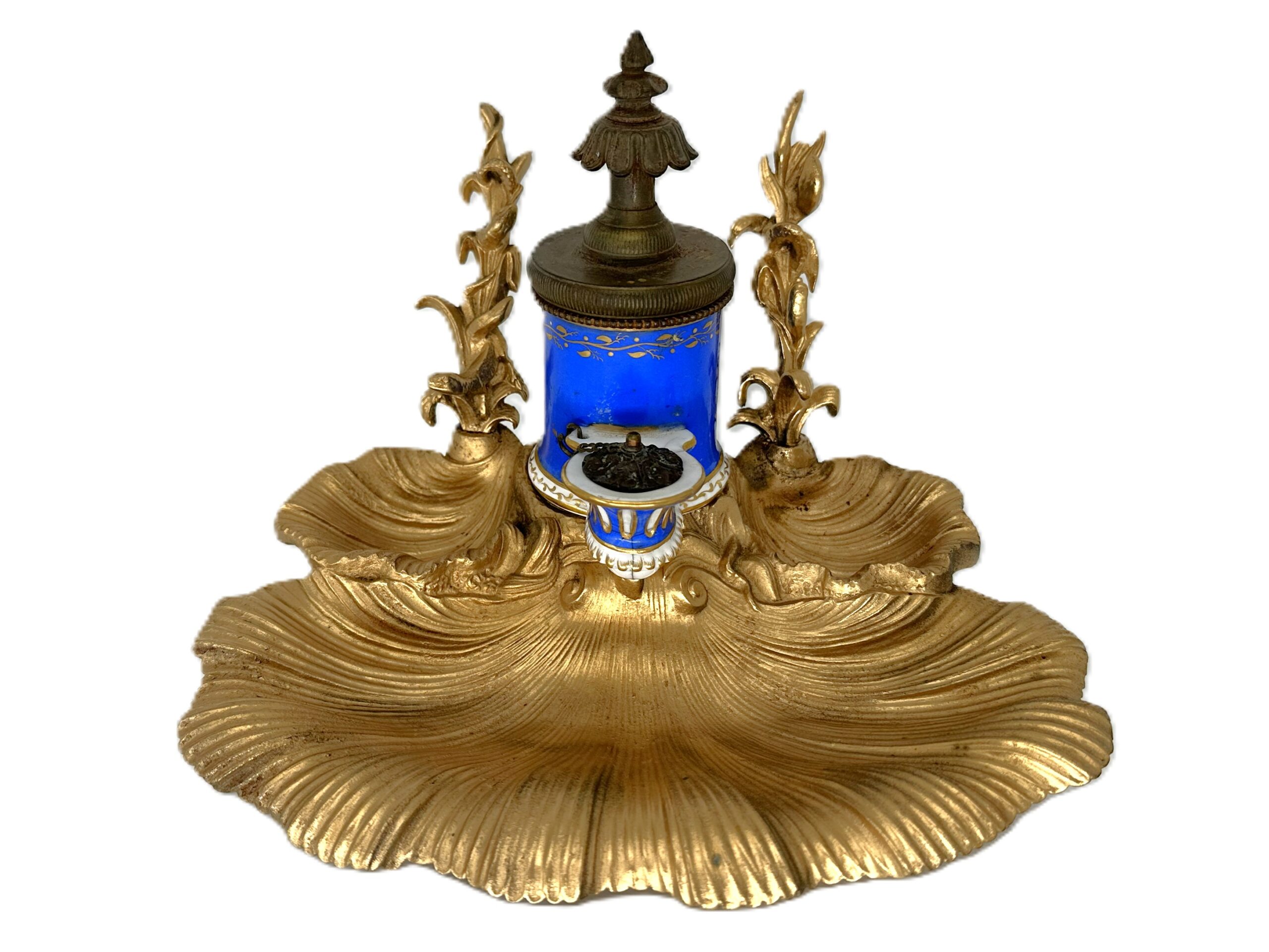 Pump Inkstand with Scalloped Shell Pen Tray