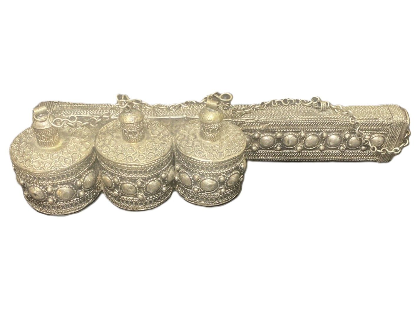 Ottoman-Era Divit with Three Wells