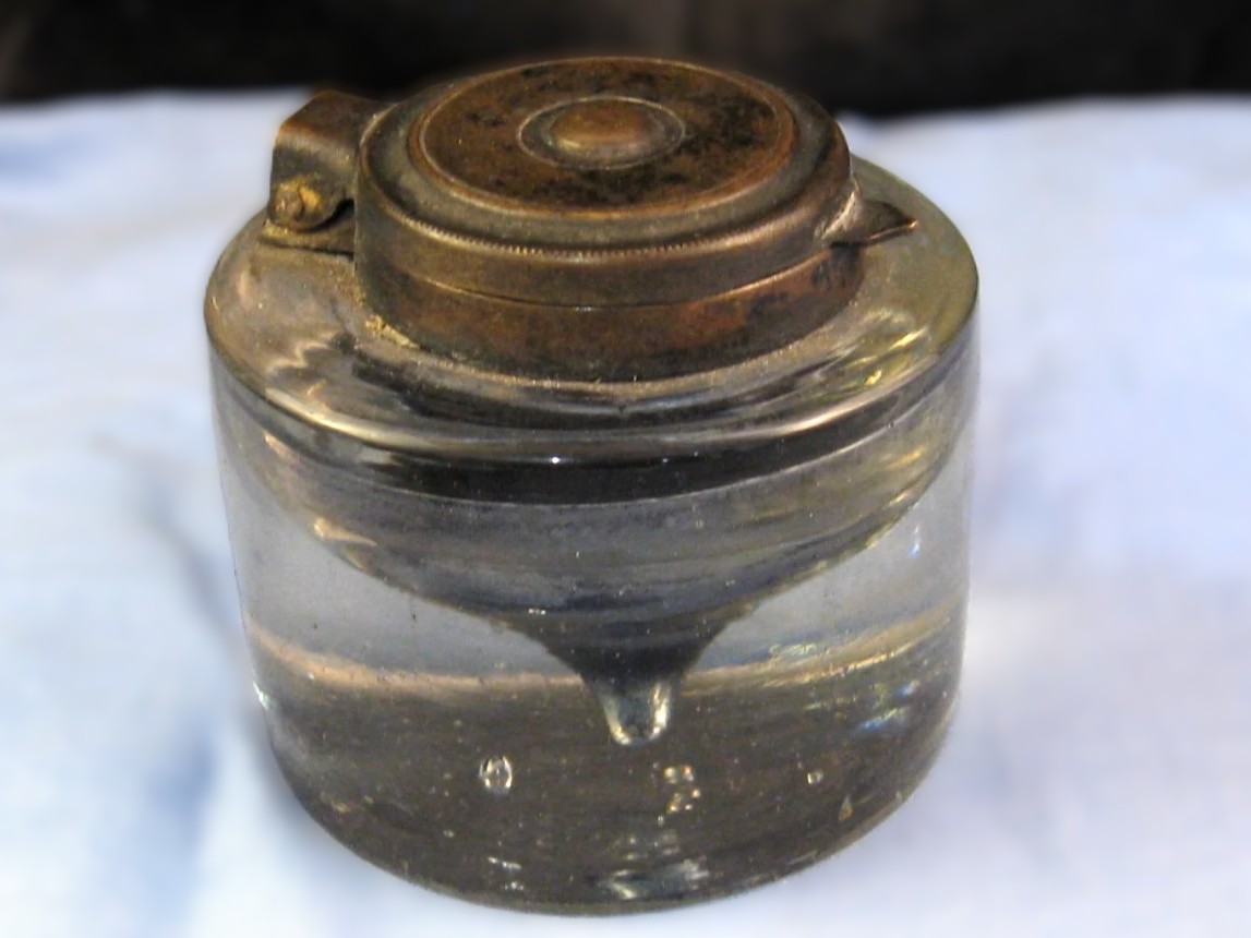 “Funnel” Reservoir Inkwell